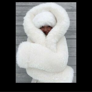 Chic White Faux Fur Coat and Hat Ensemble